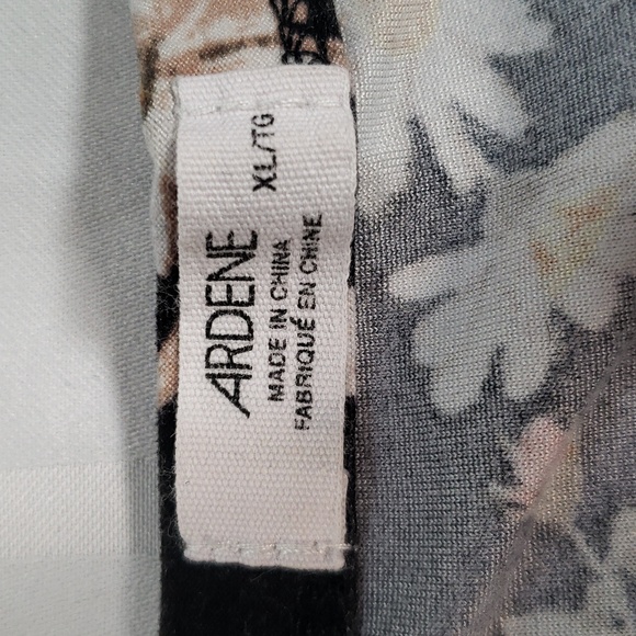 🧑🎄10/10🧑🎄🌼Ardene racer back soft daisy dress in xl🌼 - Picture 2 of 7